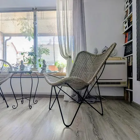 Maisonette 73 아파트