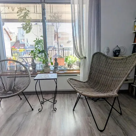 아파트 Maisonette 73 *